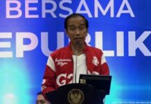 Presiden Joko Widodo Bagikam BLT BBM Rp 150.000,00 kepada 20,6 Juta Warga