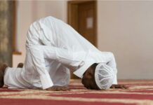 Taat Beribadah, Sholeh, dan Taqwa tetapi Hidup Susah serta Banyak Ujian, Mengapa?