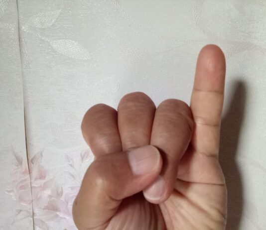 Takabur terhadap Manusia, Tanda di Hati ada Sifat Kesombongan