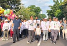 Presiden Joko Widodo dan Ibu Negara Iriana Jalan Sehat Menuju Satu Abad Nahdlatul Ulama (NU)