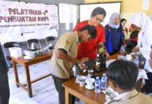 Siap Jadi Pengusaha Sukses, ABK SLB Mutiara Hati Mendapat Pelatihan Berwirausaha Minuman Kopi