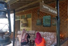 Bupati Nina Agustina Siapkan Batik Tulis Complongan Indramayu Sebagai Fashion Terbaik di Indonesia