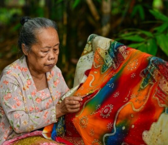 Tidak Termasuk dari Indramayu, Inilah 10 Motif Batik Paling Populer di Indonesia