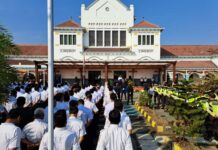 KAI Daop 3 Cirebon Gelar Pasukan Sambut Libur Natal 2023 dan Tahun Baru 2024