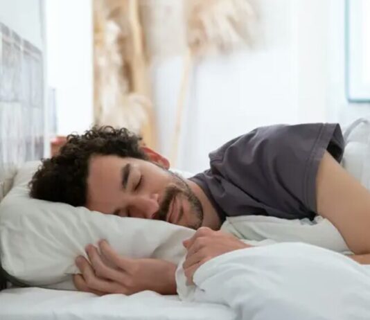 Mengusap Wajah Bekas Tidur, Sunnah Nabi Shollallohu ‘Alaihi wa Sallam yang Jarang Dilakukan