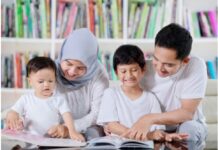 Simaklah Ayah dan Bunda, Inilah Prinsip Dasar Mendidik Anak secara Islami